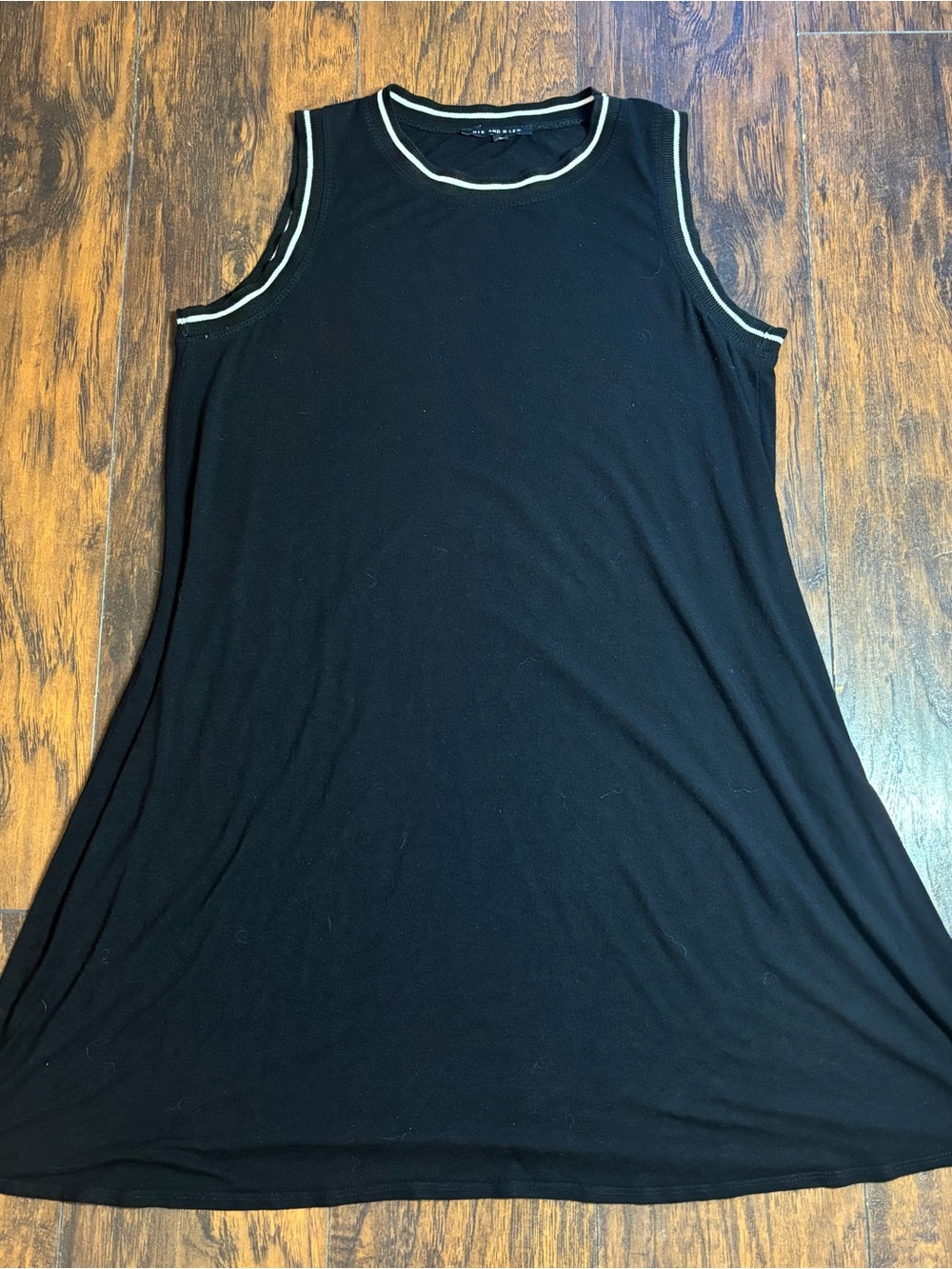 Women’s Sleeveless Black Swing Dress with Contrast White Trim Size Large